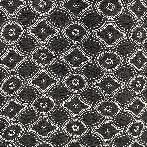 Zac & Rachel Black Patterned Shorts - Picture 5 of 7